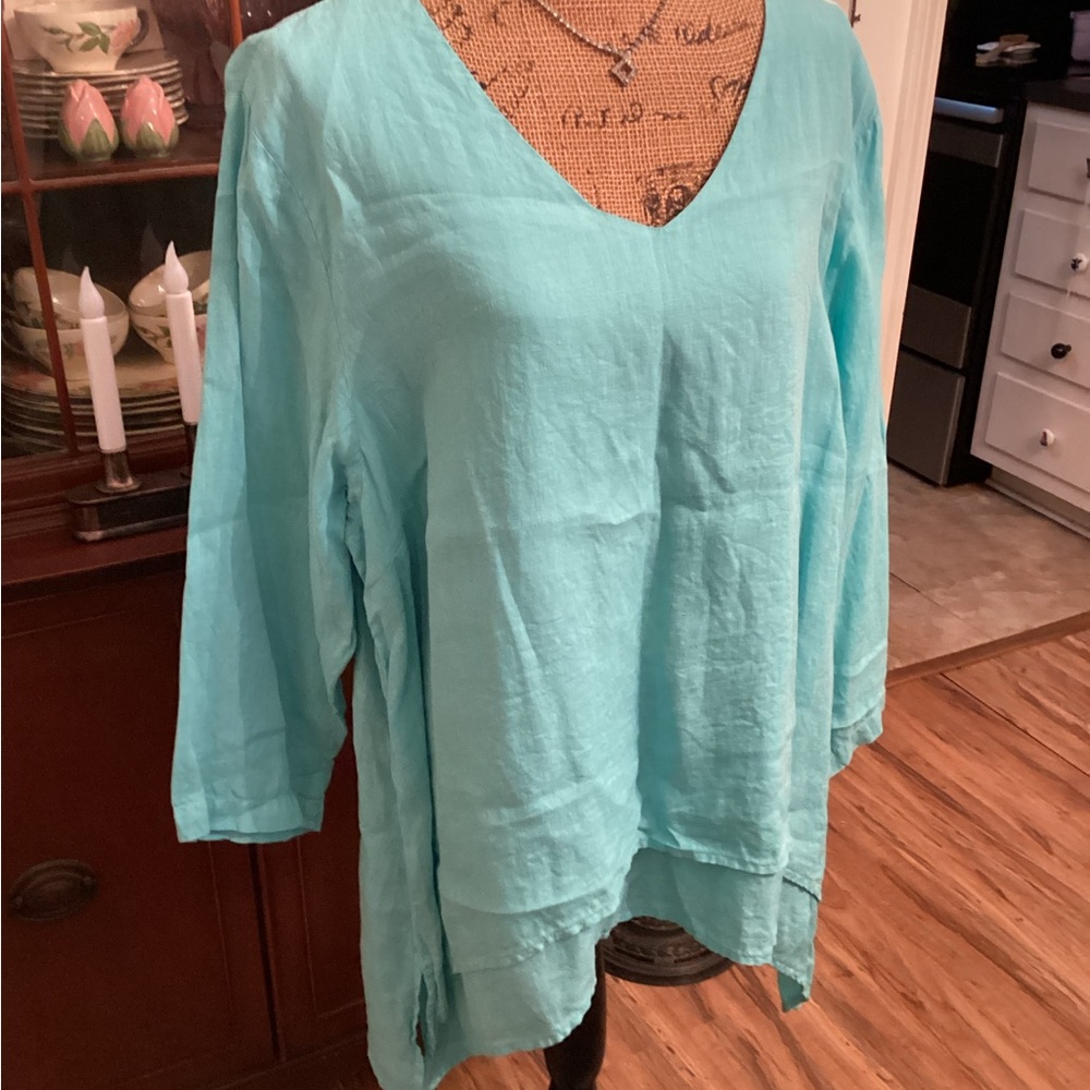Elegant Turquoise V-Neck Linen Tunic